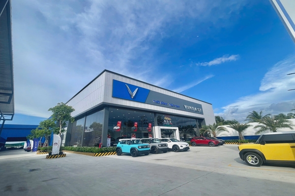 Tuyển dụng Tháng 7