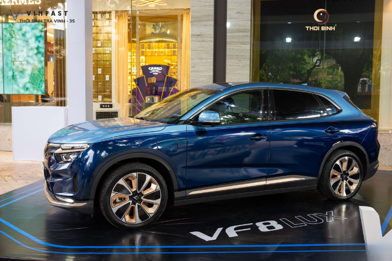 Sở hữu SUV hạng sang VinFast VF8: Chi phí lăn bánh trong mơ nhờ chính sách sạc 0 đồng đến 2029