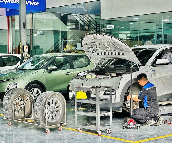Dịch Vụ Bảo Dưỡng và Đồng Sơn Ô Tô: Những Gì Bạn Cần Biết